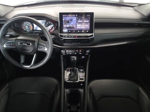 Used 2023 Jeep Compass Latitude AWD/4WD image 28