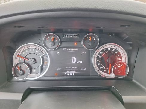 Used 2023 RAM 1500 Classic SLT w/ Trailer & Traction Group image 9