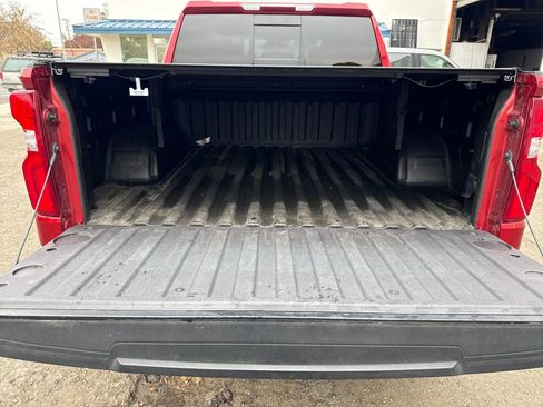 Used 2024 Chevrolet Silverado 1500 LT Trail Boss w/ Convenience Package II image 23