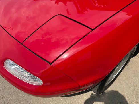 Used 1990 MAZDA MX-5 Miata RWD image 23