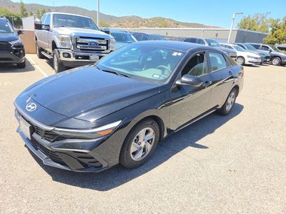 Used 2024 Hyundai Elantra SE