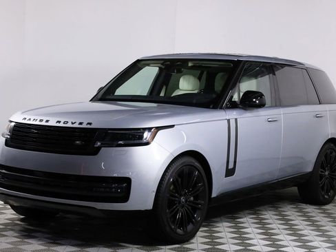 Used 2024 Land Rover Range Rover Long Wheelbase SE AWD/4WD image 4