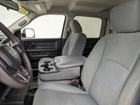 Used 2016 RAM 2500 Tradesman w/ Chrome Appearance Group AWD/4WD image 2