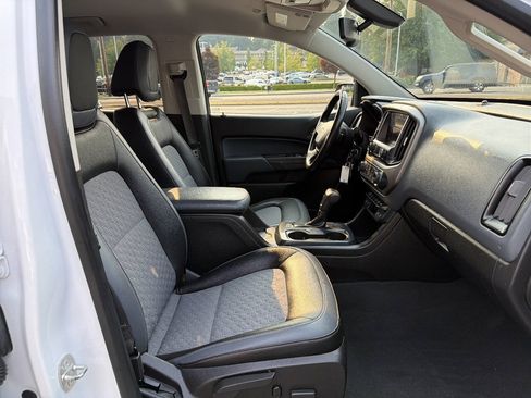 Used 2019 Chevrolet Colorado Z71 AWD/4WD image 25