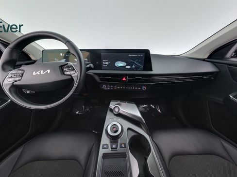 Used 2024 Kia EV6 Light image 23