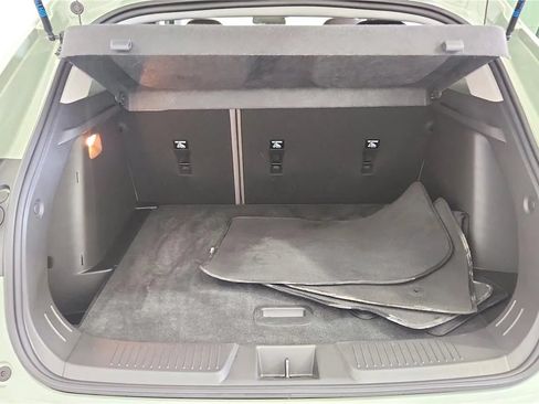 Used 2025 Chevrolet Trax ACTIV w/ Sunroof Package FWD image 19