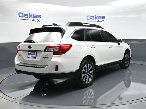 Used 2017 Subaru Outback 3.6R Limited image 8
