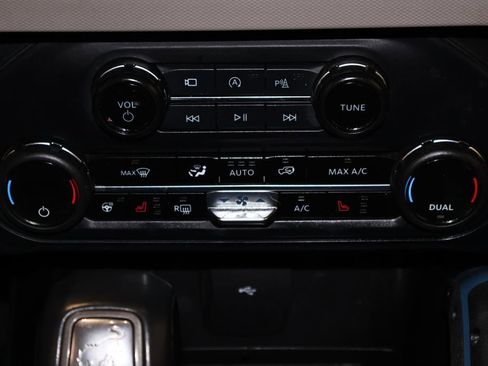 Certified 2023 Ford Bronco Wildtrak image 32