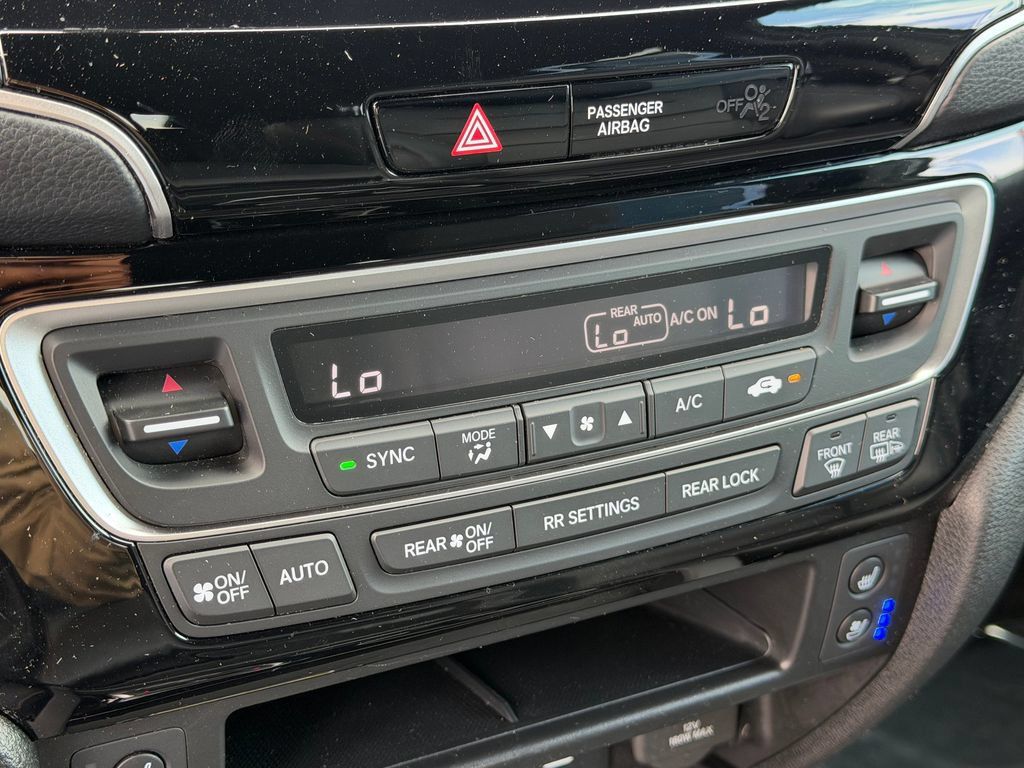 Used 2024 Honda Passport Black Edition image 31