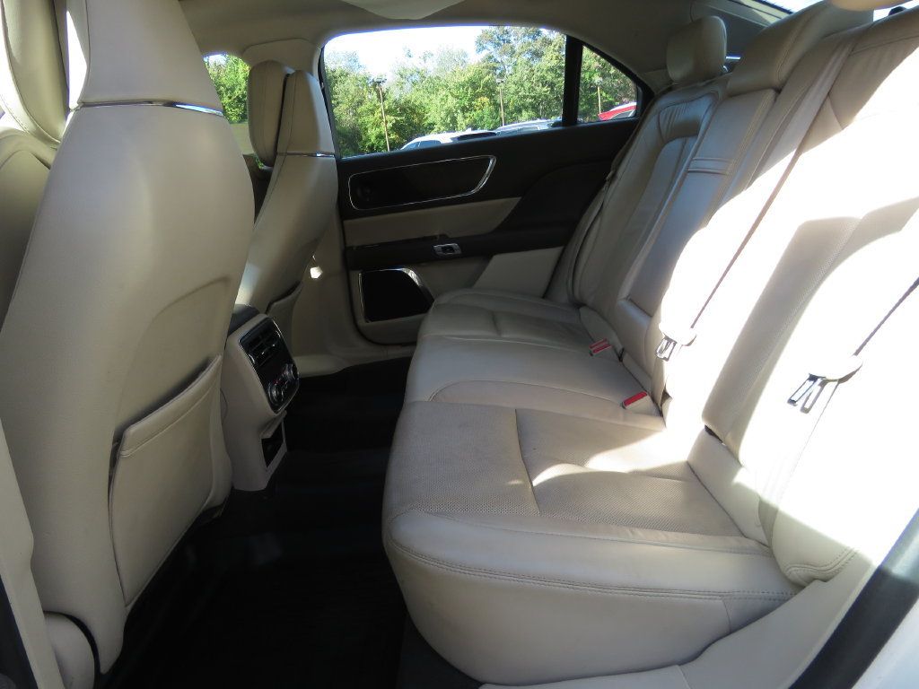 Used 2019 Lincoln Continental Reserve AWD/4WD image 19