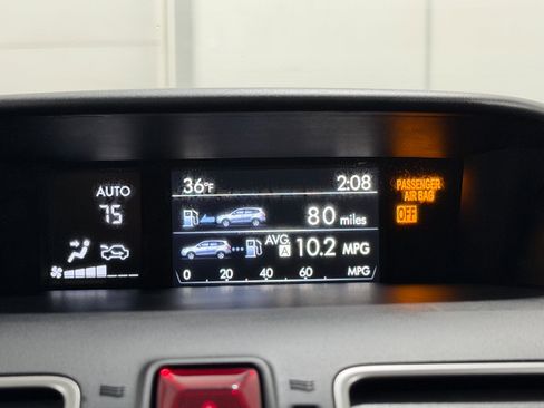 Used 2018 Subaru Forester 2.5i Premium w/ All-Weather Package image 11