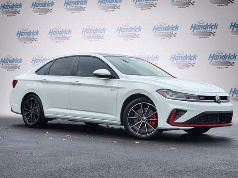 Used 2025 Volkswagen Jetta GLI Autobahn image 2