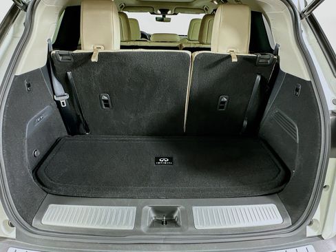 Used 2023 INFINITI QX60 Sensory w/ Vision Package image 32