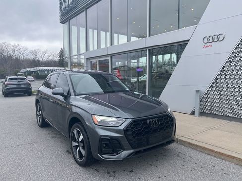 Used 2023 Audi Q5 2.0T Premium Plus w/ Premium Plus Package image 3