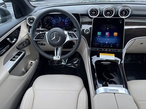 New 2025 Mercedes-Benz GLC 300 4MATIC image 10