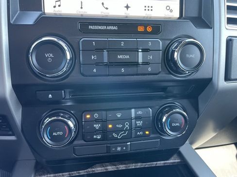 Used 2017 Ford F250 Lariat w/ Chrome Package image 11