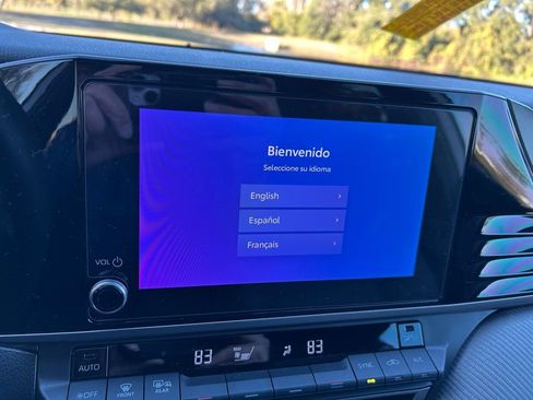 Certified 2025 Toyota Camry SE image 24