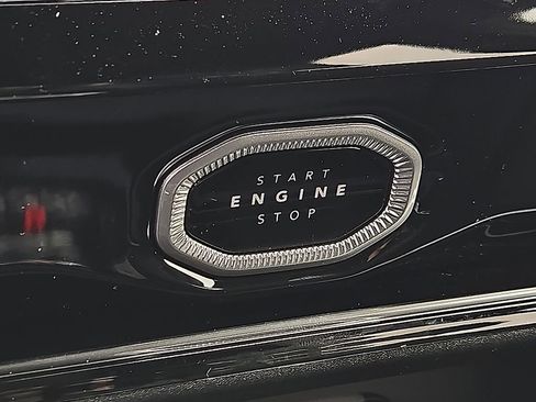 New 2026 Jeep Grand Cherokee L 4WD image 15