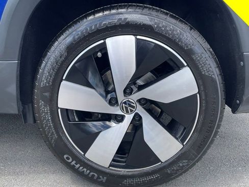 Certified 2024 Volkswagen Taos S AWD/4WD image 12
