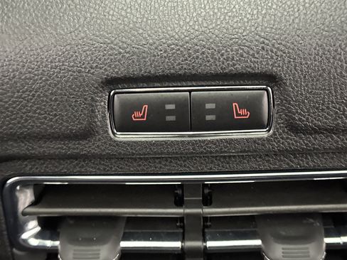 Used 2021 Lincoln Corsair Reserve w/ Equipment Group 201A image 25