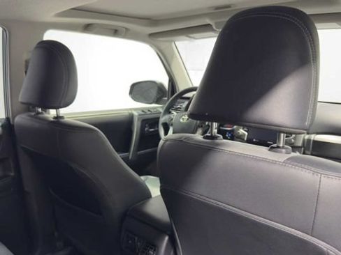 Used 2021 Toyota 4Runner SR5 Premium w/ Moonroof Package RWD image 15