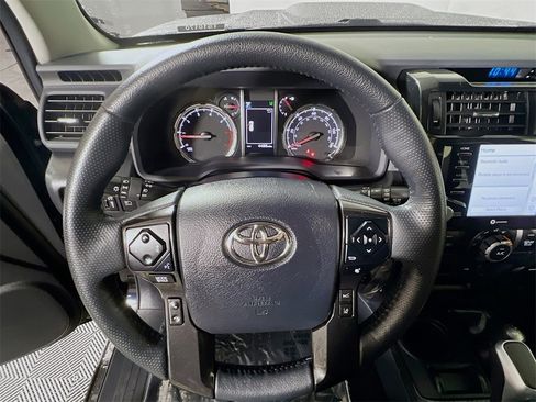 Certified 2024 Toyota 4Runner TRD Off-Road Premium image 11