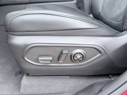 New 2026 Jeep Grand Cherokee L 2WD image 22