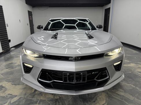 Used 2016 Chevrolet Camaro SS RWD image 7