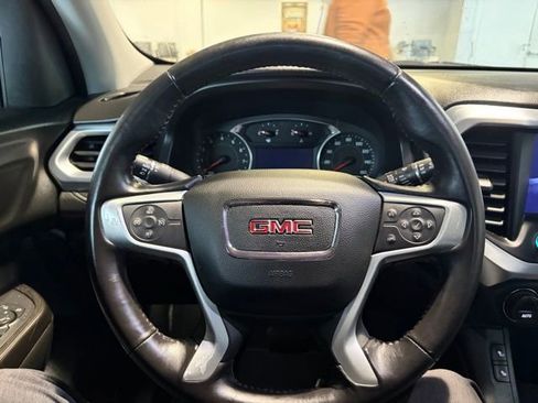 Used 2017 GMC Acadia SLT FWD image 29