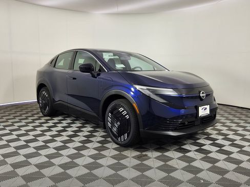 New 2026 Nissan Leaf w/ Floor Mat Package (S+) FWD image 6