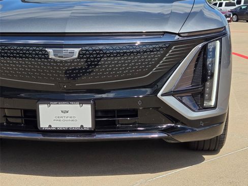 Used 2024 Cadillac Lyriq Sport RWD image 6