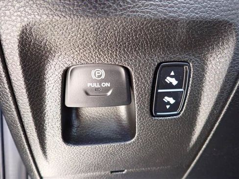 Used 2019 RAM 1500 Big Horn AWD/4WD image 15