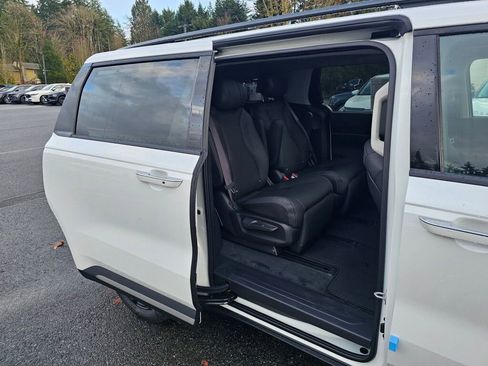 New 2026 Kia Carnival SX Prestige image 29