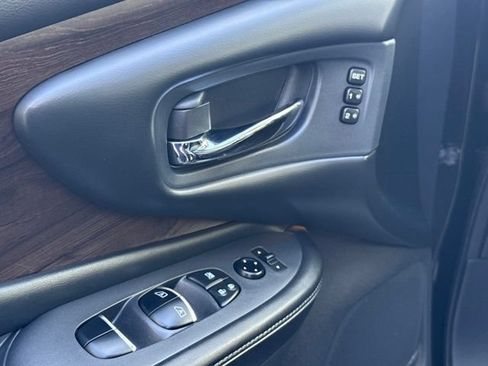 Used 2019 Nissan Murano Platinum w/ Cargo Package AWD/4WD image 17