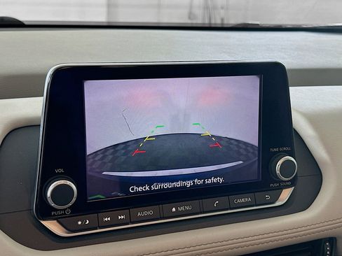 Used 2023 Nissan Rogue SV FWD image 22