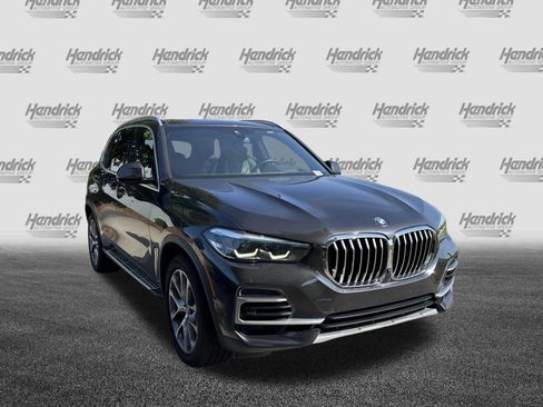 Used 2023 BMW X5 xDrive40i AWD/4WD image 2