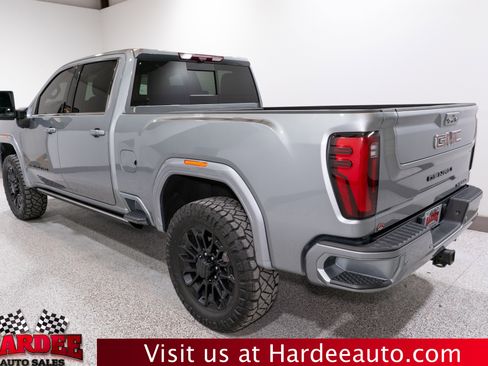 Used 2024 GMC Sierra 2500 Denali w/ Denali Reserve Package image 3