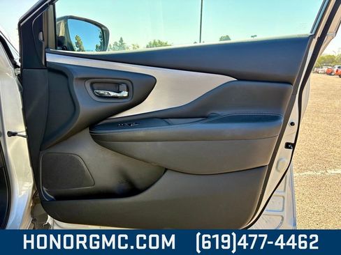 Used 2023 Nissan Murano SL image 20