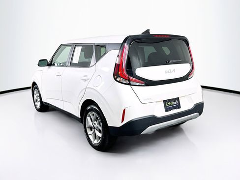 Used 2025 Kia Soul LX w/ LX Technology Package image 5
