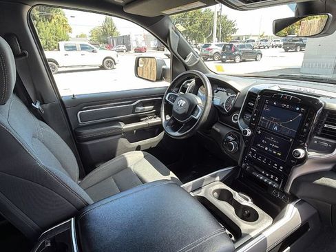 Used 2022 RAM 1500 Big Horn AWD/4WD image 30