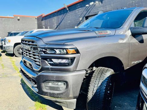 Used 2025 RAM 2500 Big Horn AWD/4WD image 13