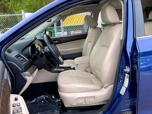 Used 2016 Subaru Outback 3.6R Limited AWD/4WD image 7