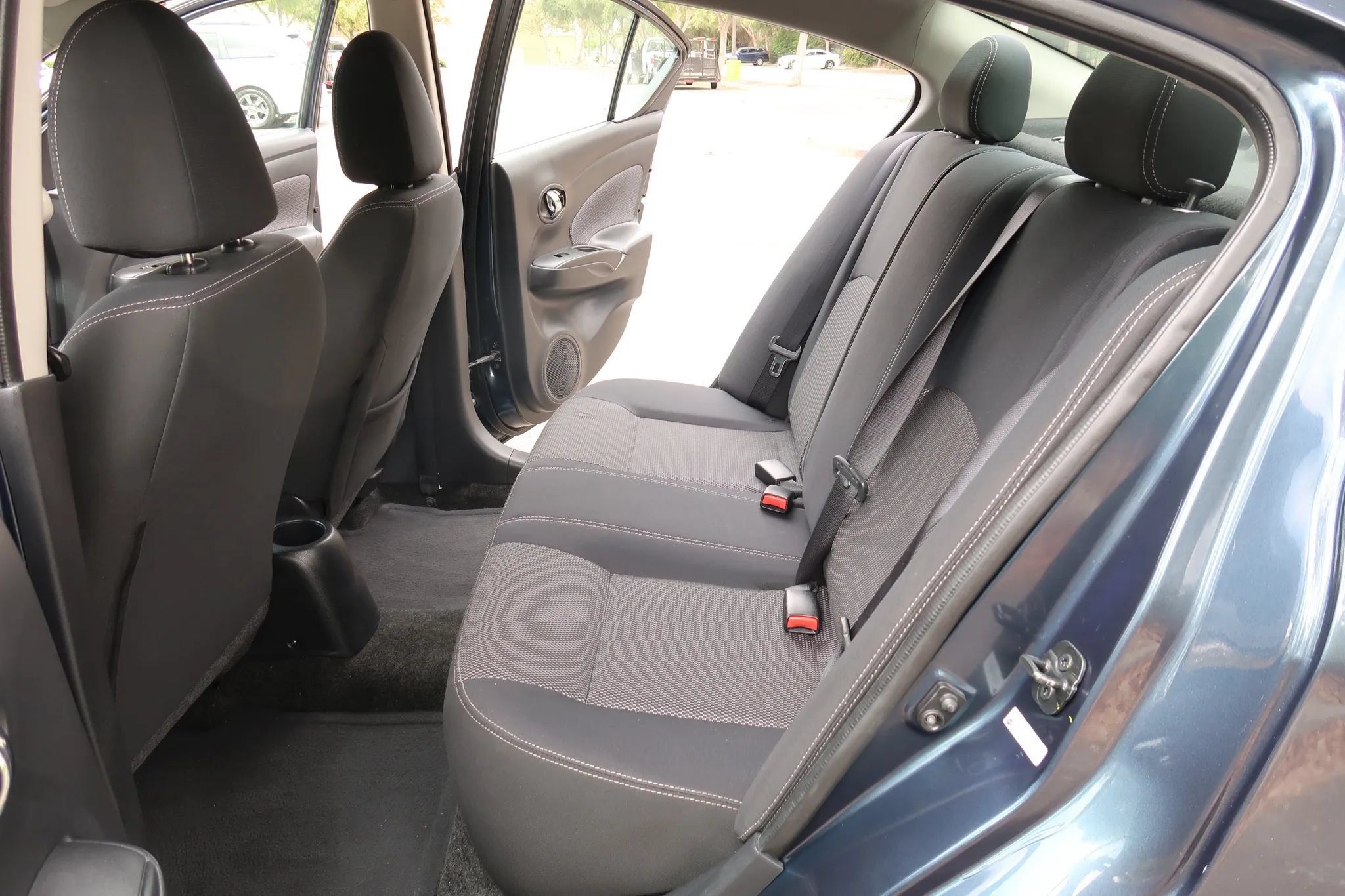 Used 2016 Nissan Versa SV w/ SV Tech Package FWD image 14