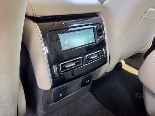 Used 2020 Lincoln Aviator Reserve w/ Equipment Group 202A AWD/4WD image 15