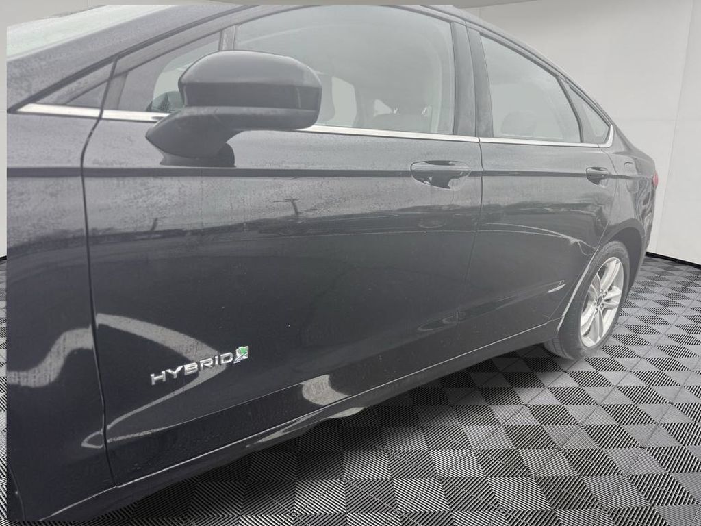 Used 2018 Ford Fusion S FWD image 9