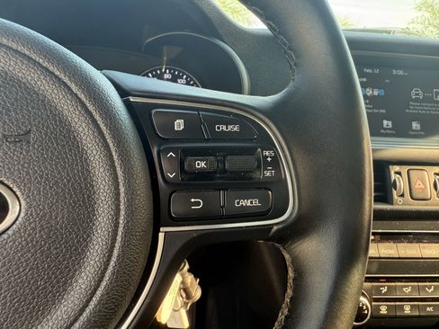 Used 2018 Kia Optima LX image 19