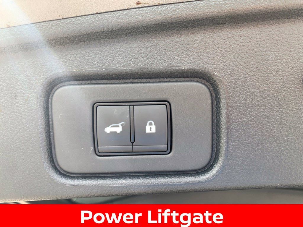 Certified 2025 Nissan Pathfinder SV AWD/4WD image 16