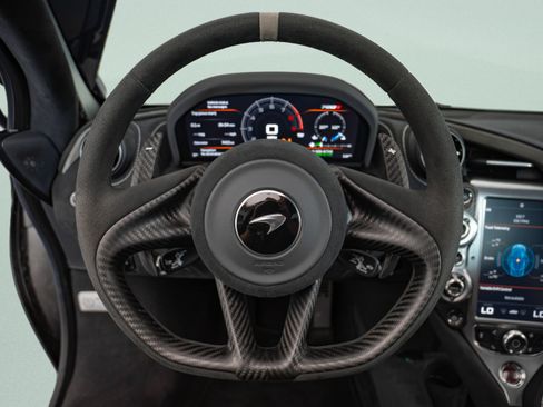 Used 2021 McLaren 720S RWD image 15
