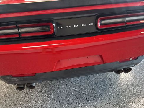 Used 2015 Dodge Challenger R/T w/ Quick Order Package 22B R/T RWD image 32
