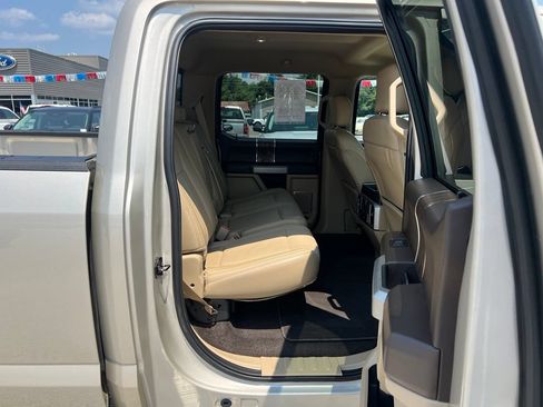 Used 2018 Ford F150 Lariat w/ Equipment Group 502A Luxury AWD/4WD image 20